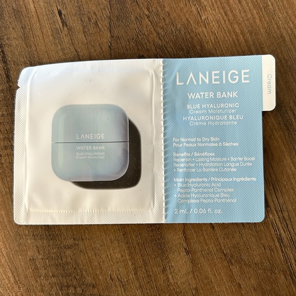 💖FREE ADD-ON💖 Skincare Sample Pack - Picture 6 of 8